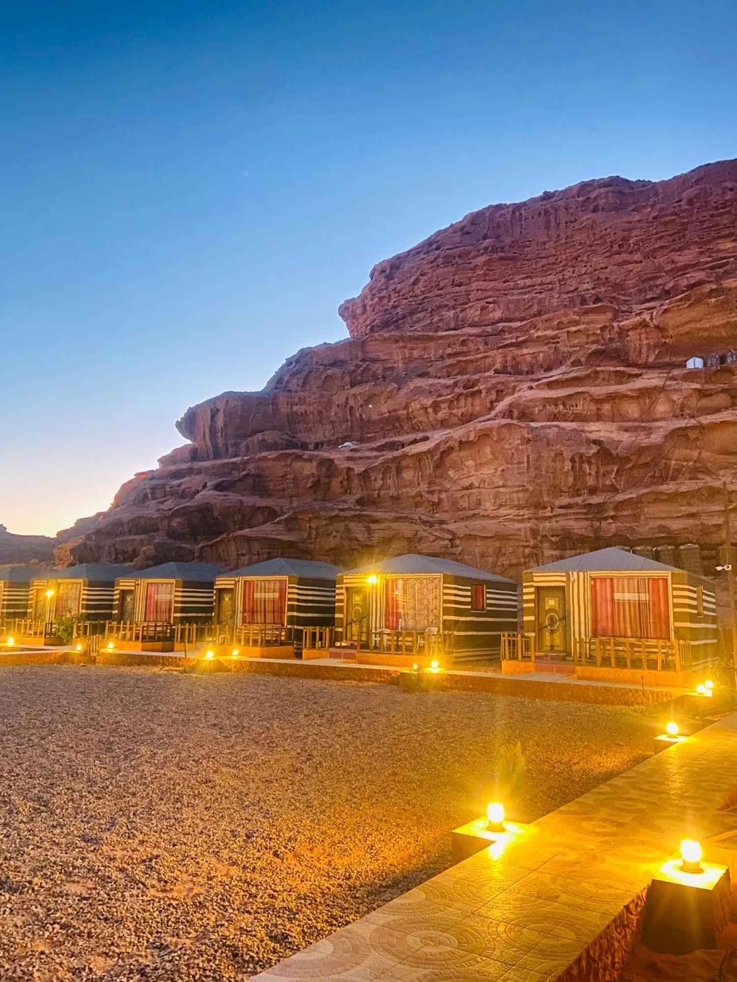 Faisal Wadi Rum Camp Hotell Exteriör bild