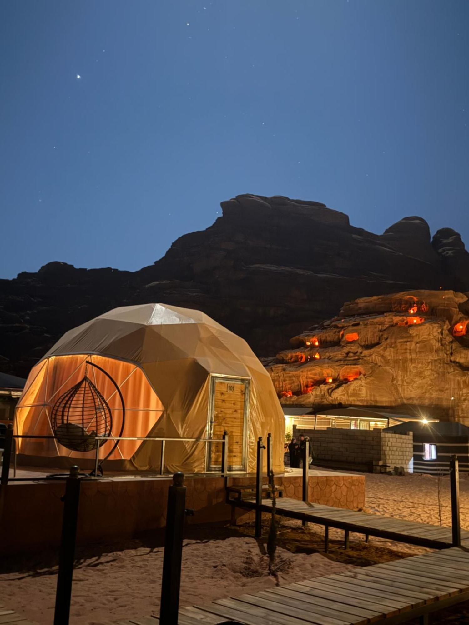 Faisal Wadi Rum Camp Hotell Exteriör bild