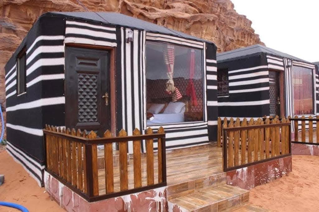 Faisal Wadi Rum Camp Hotell Exteriör bild